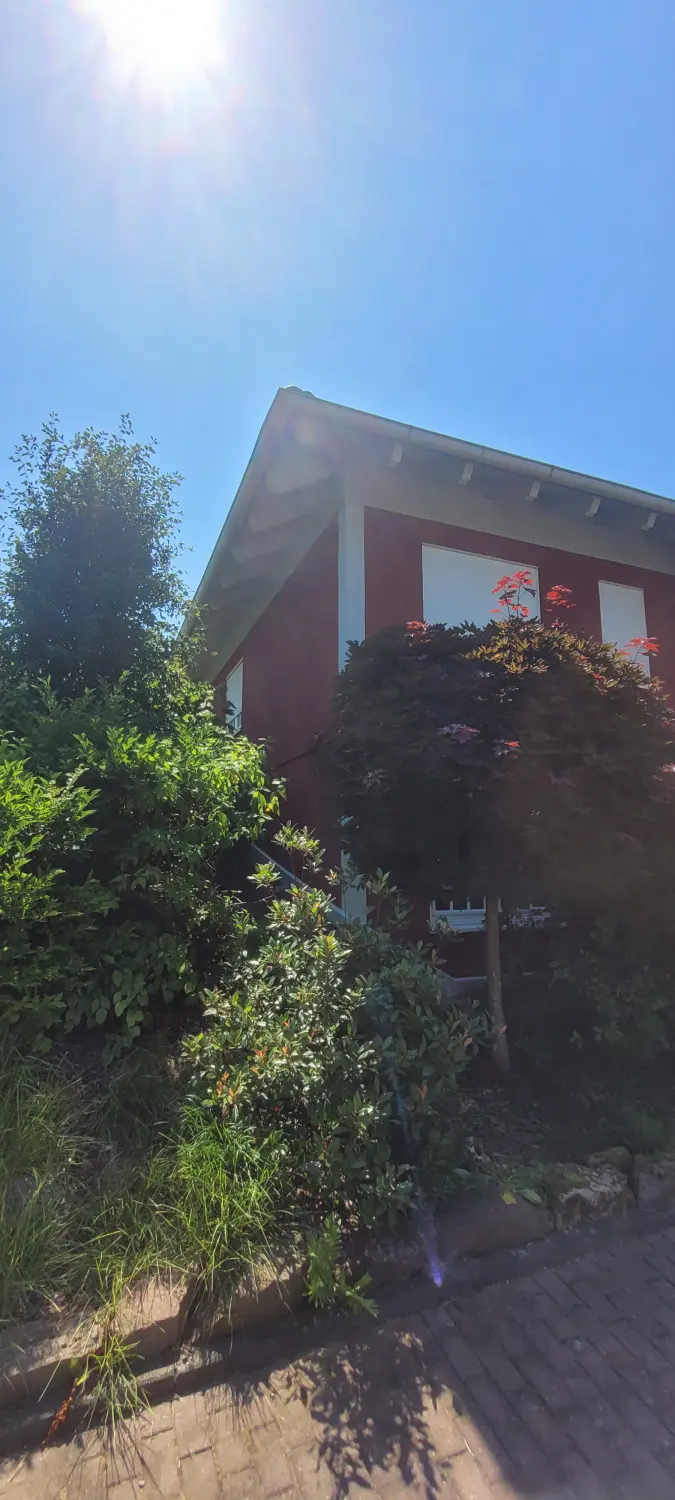 Malerbetrieb Renner - Hausfassade rot gestrichen